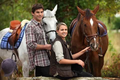 From San José: Zipline Canopy & Horseback Riding Tour