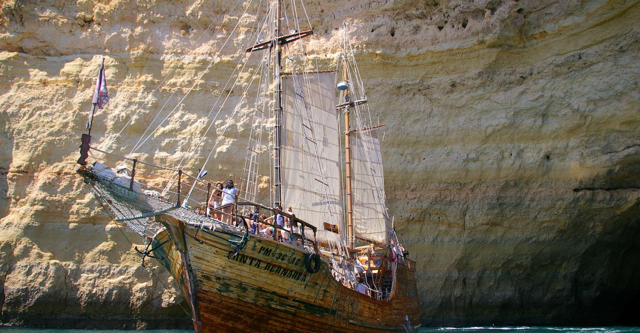 Portimão, Cruzeiro de Caverna de Navio Pirata - Hizvo