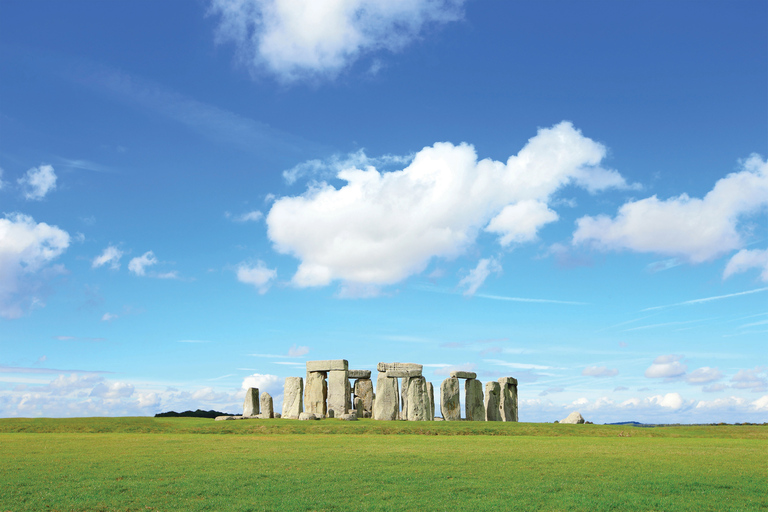 Ab London: Tagestour Stonehenge und BathEintritt zu Stonehenge