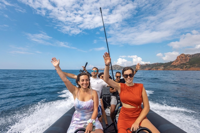 Cannes : Excursion en bateau pneumatique dans les criques pittoresques