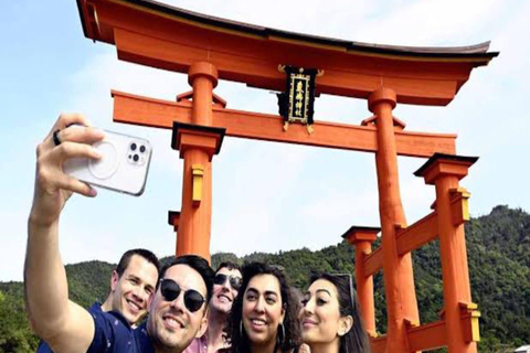 Hiroshima: Private Tour with Miyajima and Peace Park