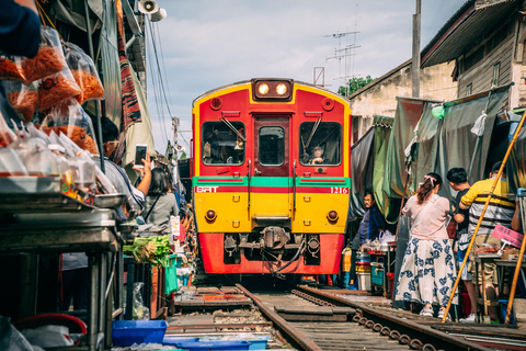 Bangkok: Excursão de 1 dia a Ayutthaya, ferrovia e mercados flutuantesTour particular em inglês