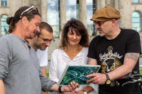 Central Berlin: Small Group Walking Tour