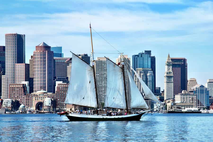 Boston: Segeltörn am Nachmittag um den Hafen von Boston