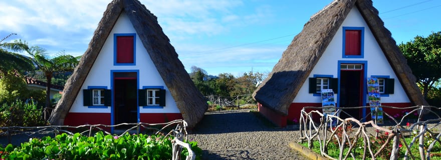 Au départ de Funchal : Tour Est de Madère 4x4 Tour Jipe Maisons Santana
