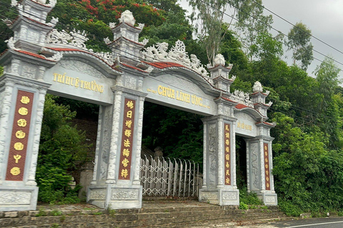 Excursão turística de meio dia à cidade de Da Nang em motaPasseio de mota