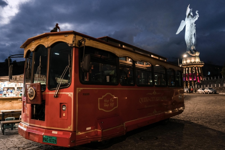 Quito: Stedelijke legendes van Quito bij nachtOptie met hoteltransfers