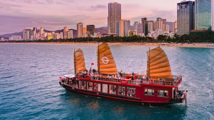nha trang romantic sunset cocktails and dinner cruise
