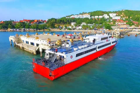 Koh Samui: Hochgeschwindigkeitsfähren-Transfer nach/von Ko Pha Ngan