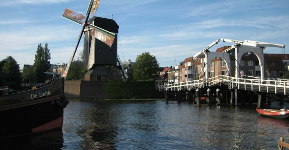 Leiden: Kagerplassen Lakes Boat Cruise