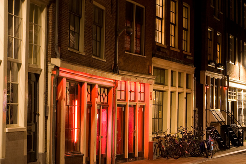 Amsterdam: rondleiding door de Wallen en coffeeshopsPrivate Red Light District en Coffeeshop-tour