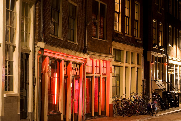 Amsterdam: rondleiding door de Wallen en coffeeshopsPrivate Red Light District en Coffeeshop-tour