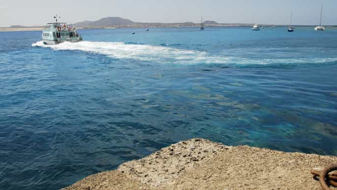 corralejo roundtrip ferry to isla de lobos tickets