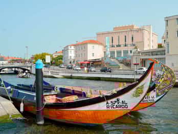 Aveiro: Traditional Moliceiro Boat Cruise