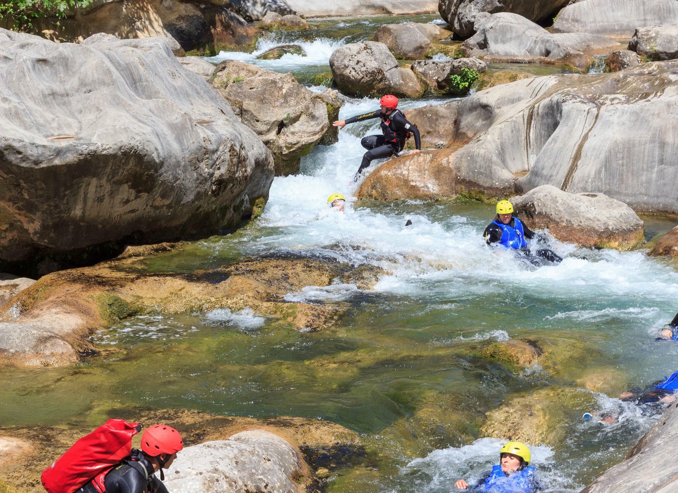 Fra Split eller Zadvarje: Ekstrem canyoning på Cetina-floden