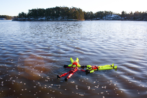 Helsinki: 3 hour Ice Floating & Sauna Cruise