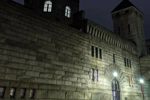 Pittsburgh: Evening Ghost Downtown Walking Tour