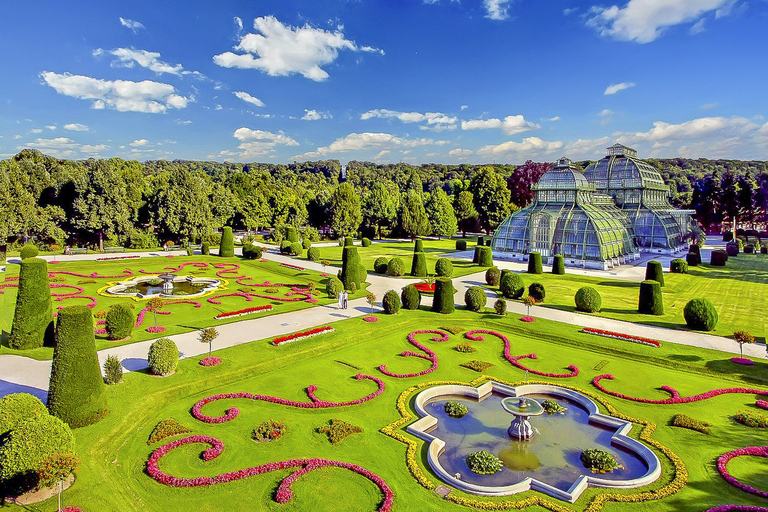 Wenen: Schönbrunn Paleis &amp; Tuinen voorrangstoegangTour in het Engels