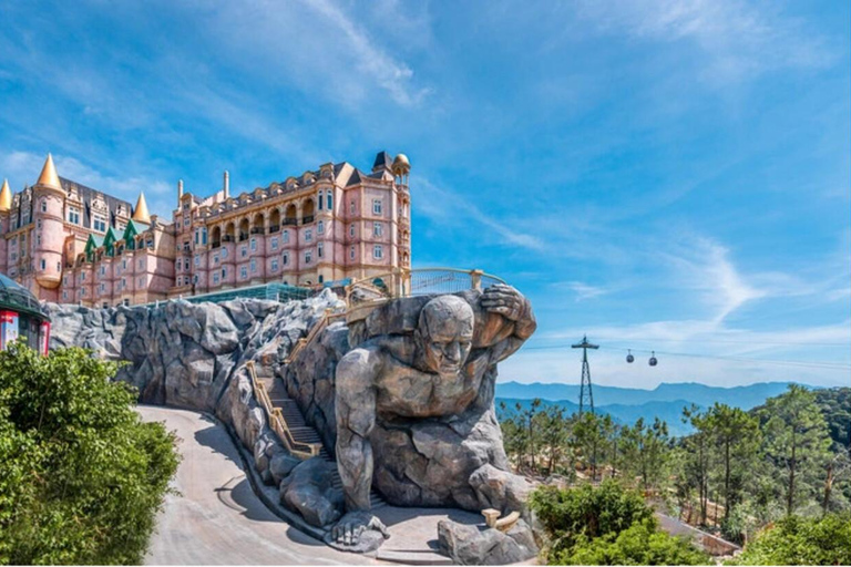 Danang : Pont d'or - Collines Ba Na - Petit groupeJournée entière - Buffet