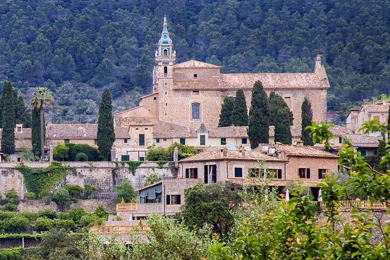 Mallorca: Kartäuserkloster Valldemossa EintrittskarteEingang mit Turm