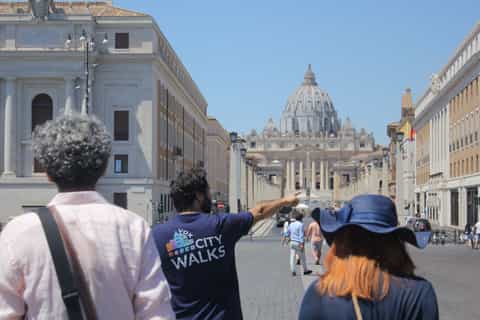 Rome: Hop-on Hop-off Guided Walking Tour