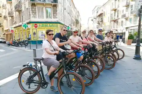 Nizza: i quartieri più antichi e i panorami - E-Bike 3 ore