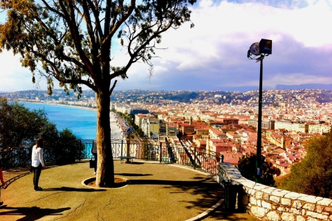 Nicea: piesza wycieczka po skarbach Starego MiastaWycieczka piesza z przewodnikiem po Nicei i wzgórzu zamkowym