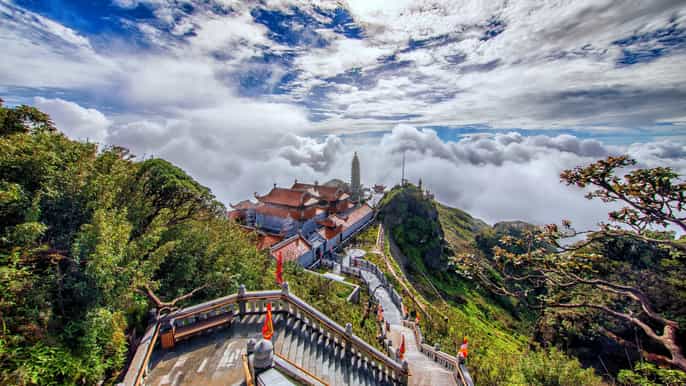 sapa sunworld fansipan legend ticket with hotel delivery
