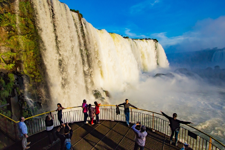 Foz do Iguaçu: Tour guiado de las Cataratas del Iguazú y el Parque de las AvesFoz de Iguazú: visita guiada a las Cataratas del Iguazú y al Parque de las Aves