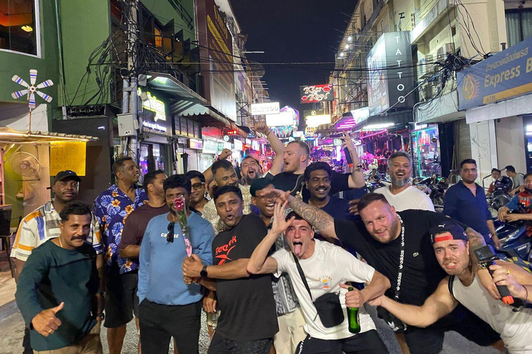 芭堤雅：夜生活之旅（含屋顶酒吧和步行街）Pattaya: Nightlife Tour with Rooftop Bar &amp; Walking Street