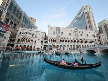 Las Vegas: Eintritt zu Madame Tussauds mit einer Gondelfahrt Las Vegas: Eintritt zu Madame Tussauds mit einer Gondelfahrt