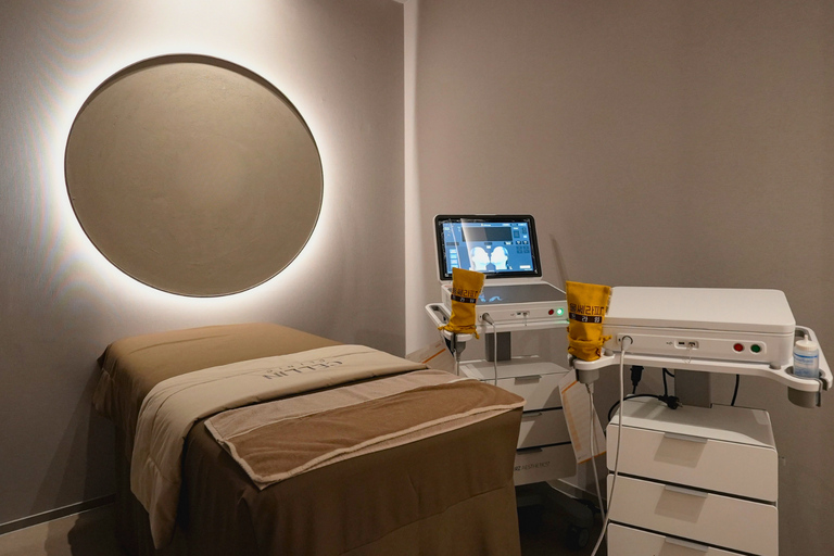 Seoul: K-Beauty Tour with Premium Clinic & Shopping