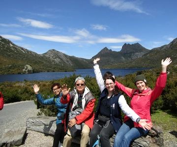 Launceston: Cradle Mountain National Park Day Trip with Hike