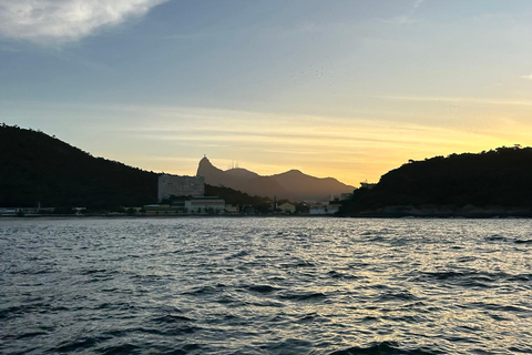 Rio de Janeiro: Rondvaart bij zonsondergang met Heineken Toast