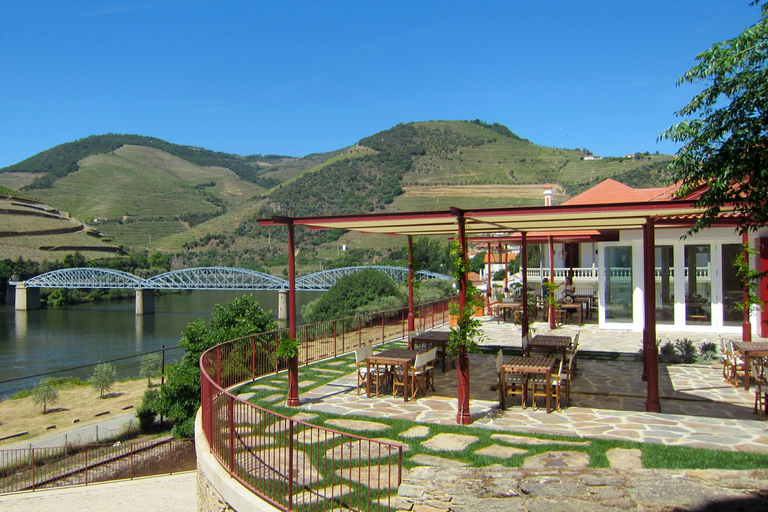 Porto: Douro Valley Weintour mit Mittagessen