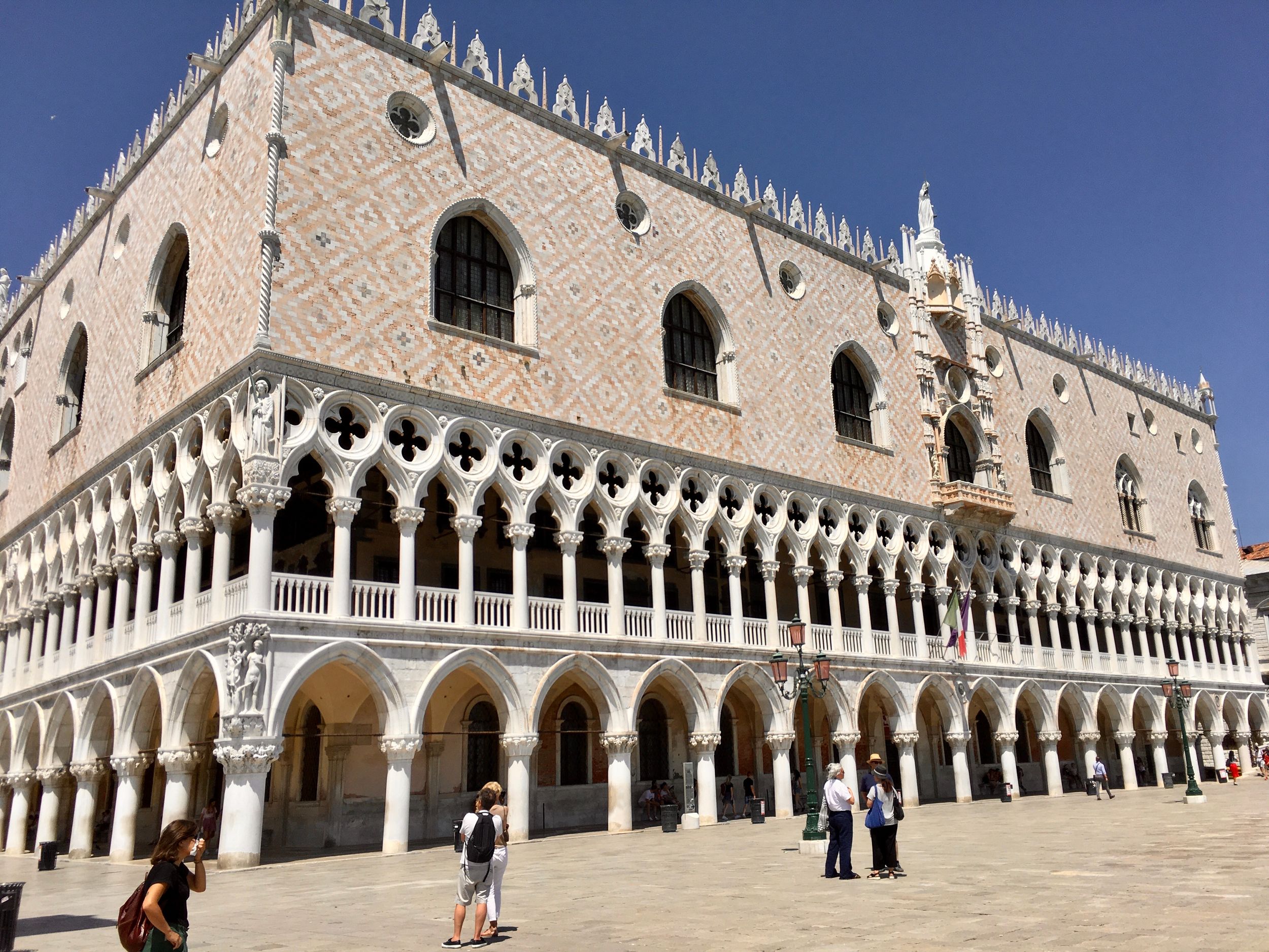 Venedig: Bevorzugter Zugang zum Dogenpalast Kleingruppentour