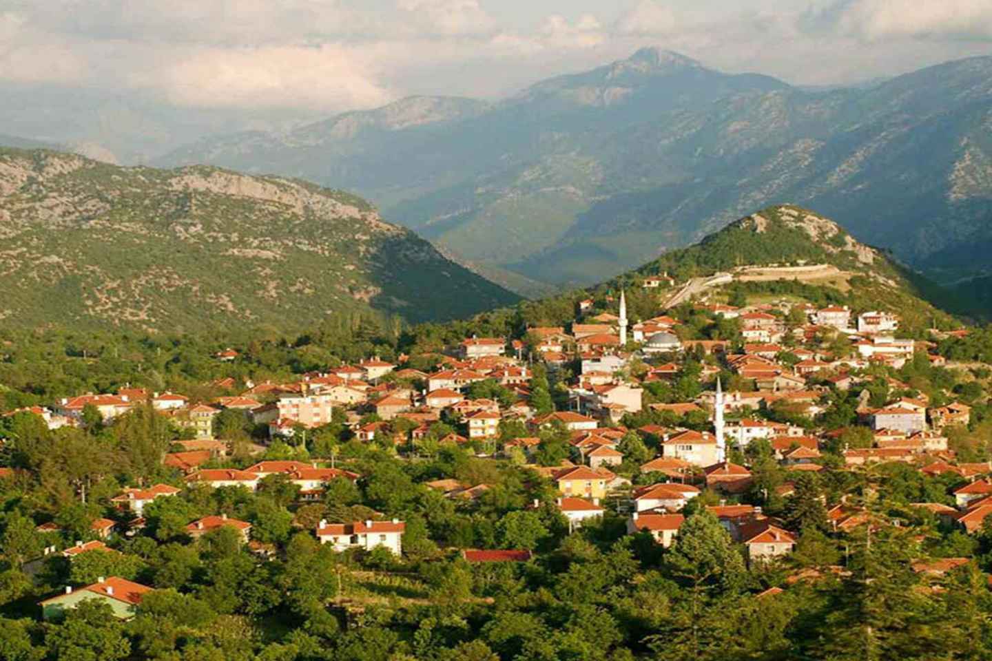 City of Side: Grotte d'Altinbesik et village d'Ormana