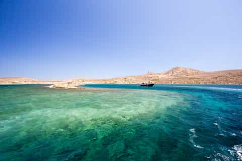 From Mykonos: Cruise to Delos and Rhenia with Lunch