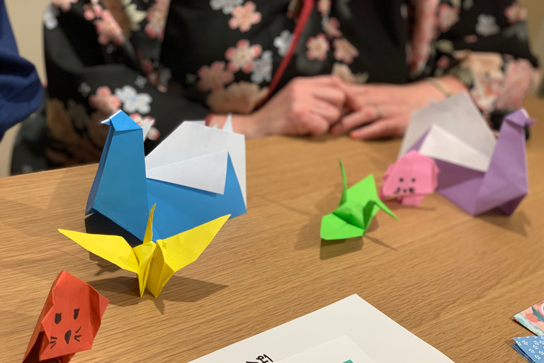 Easy Origami Experience in 150 Years Old Townhouse Kyoto
