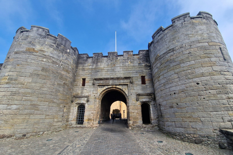Greenock: Stirling Castle, Kelpies, & Luss Day Trip