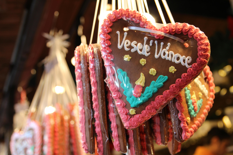 Prague: Christmas Markets Tour with Photoshoot &amp; Wine