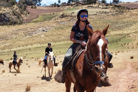 Cusco : balade à cheval de 3 heures jusqu'au temple de la Lune