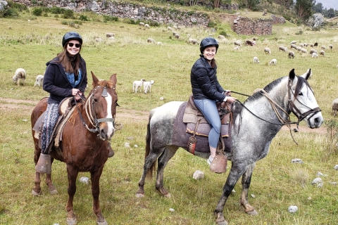 Desde Cusco: viaje a caballo de 2 días por Huchuy Qosqo