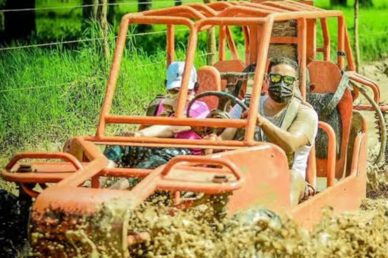 Punta Cana buggy- och ATV-tur: grotta, Macao Beach, gratis hämtningPunta Cana Buggy