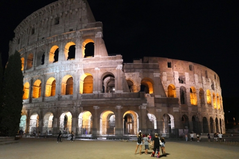 Roma: maravillas de la antigua Roma al anochecerTour privado en portugués