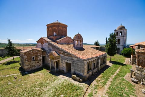 Da Tirana: tour guidato del monastero di Apollonia e Ardenica