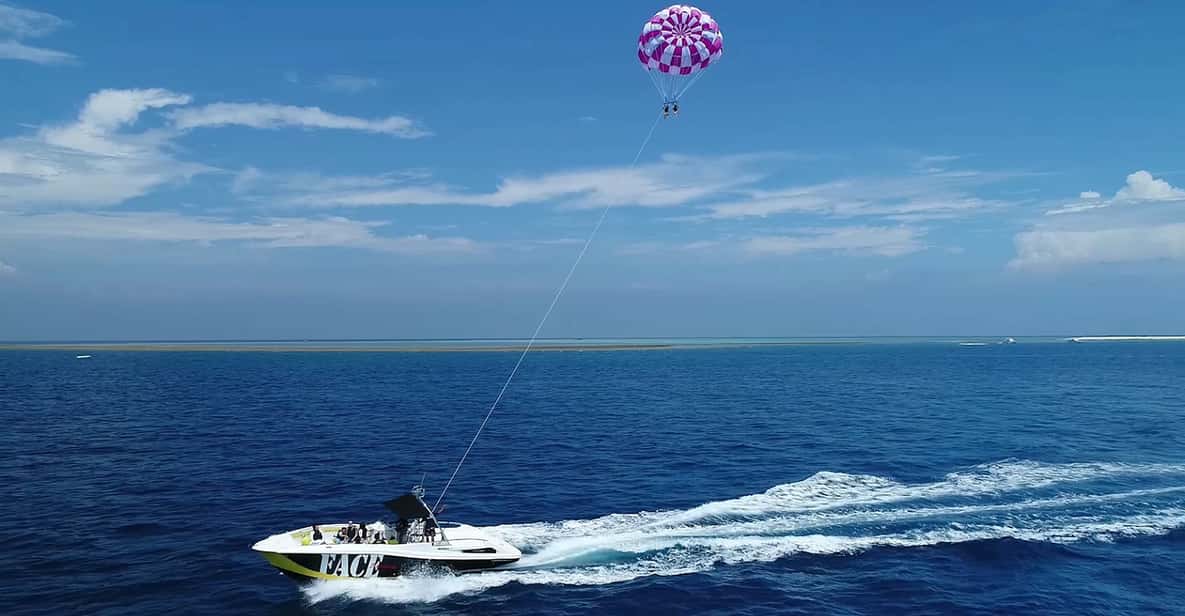 Naha: Kerama Blue Sea Parasailing Experience