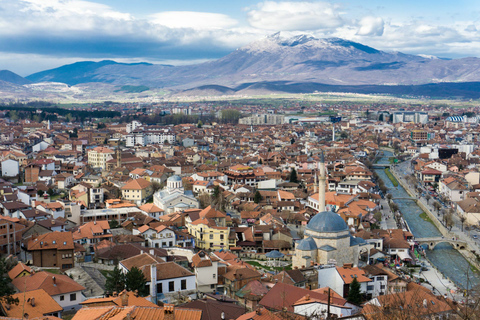 Da Tirana: tour guidato a piedi di un&#039;intera giornata a Prizren