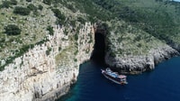 Von Vlore, geführte Bootsfahrt nach Sazan und Karaburun - Hizvo