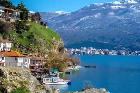 From Tirana: Guided Day Trip to Ohrid with Transfer